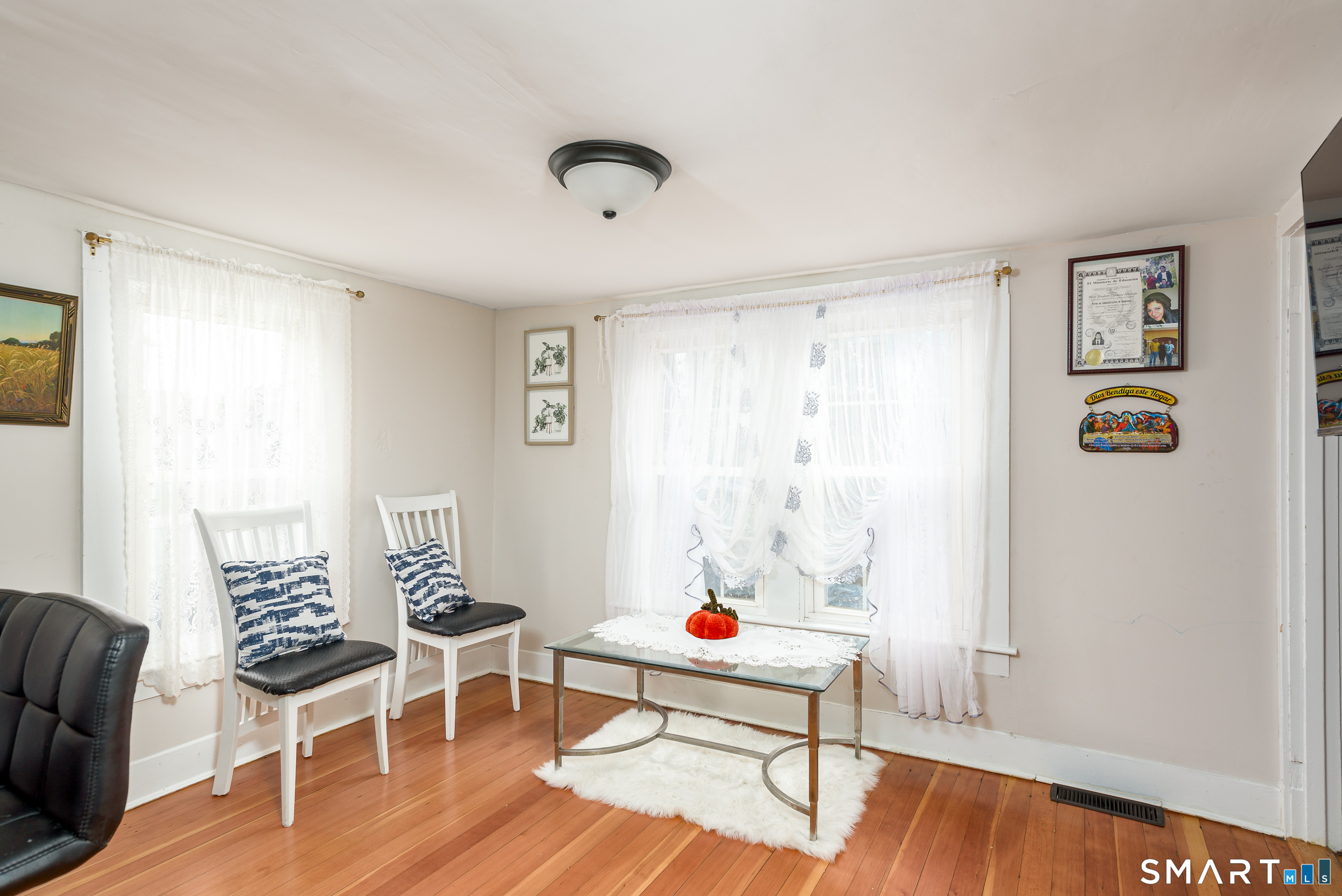 208 Thornbush Road Wethersfield CT 06109