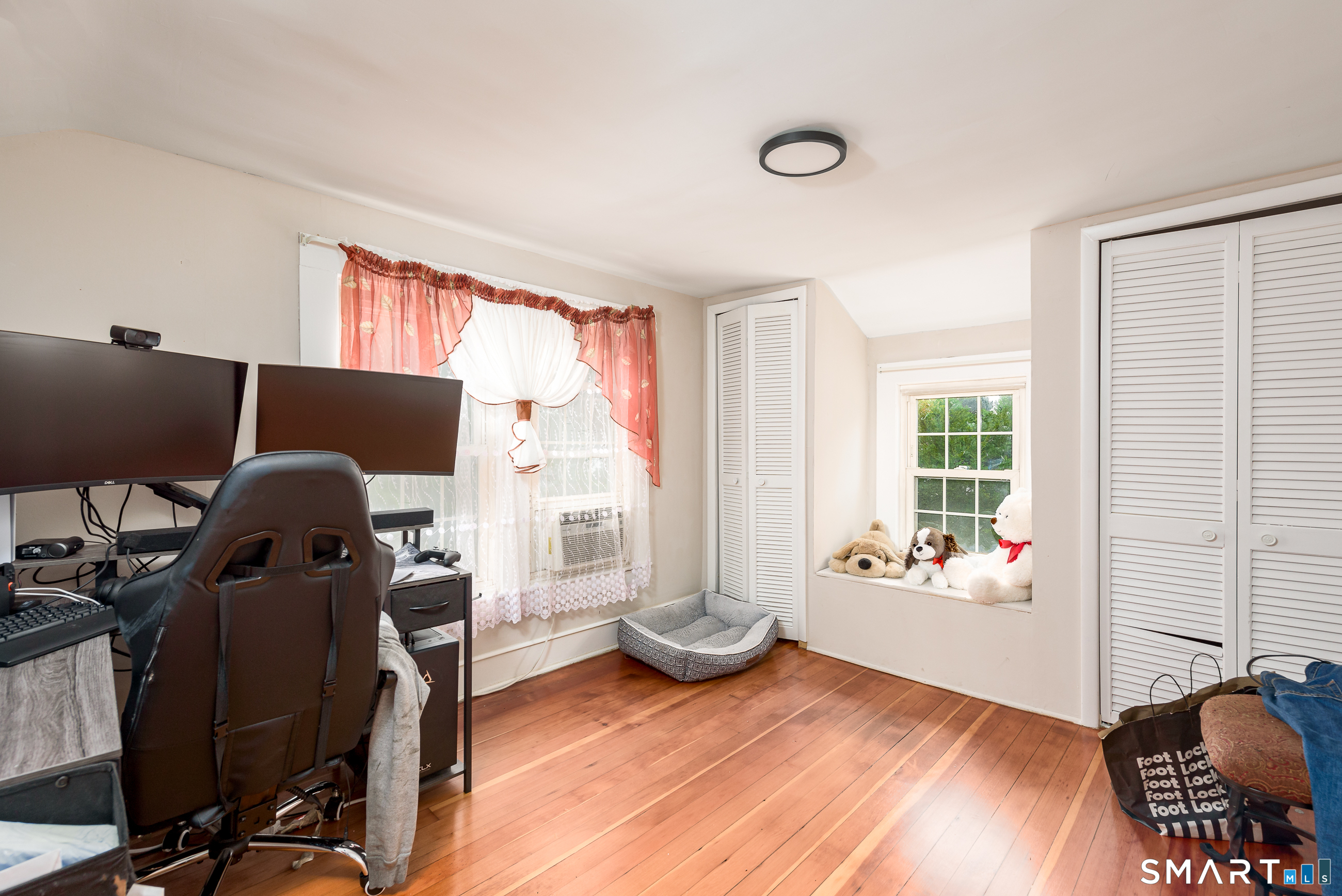 208 Thornbush Road Wethersfield CT 06109