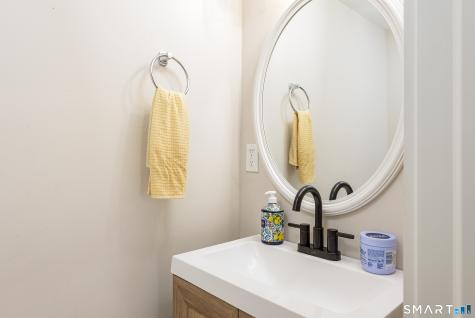 208 Thornbush Road Wethersfield CT 06109