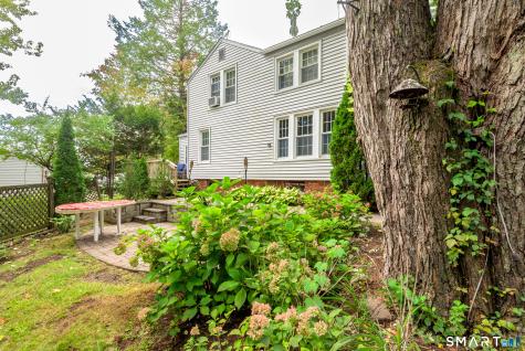 208 Thornbush Road Wethersfield CT 06109