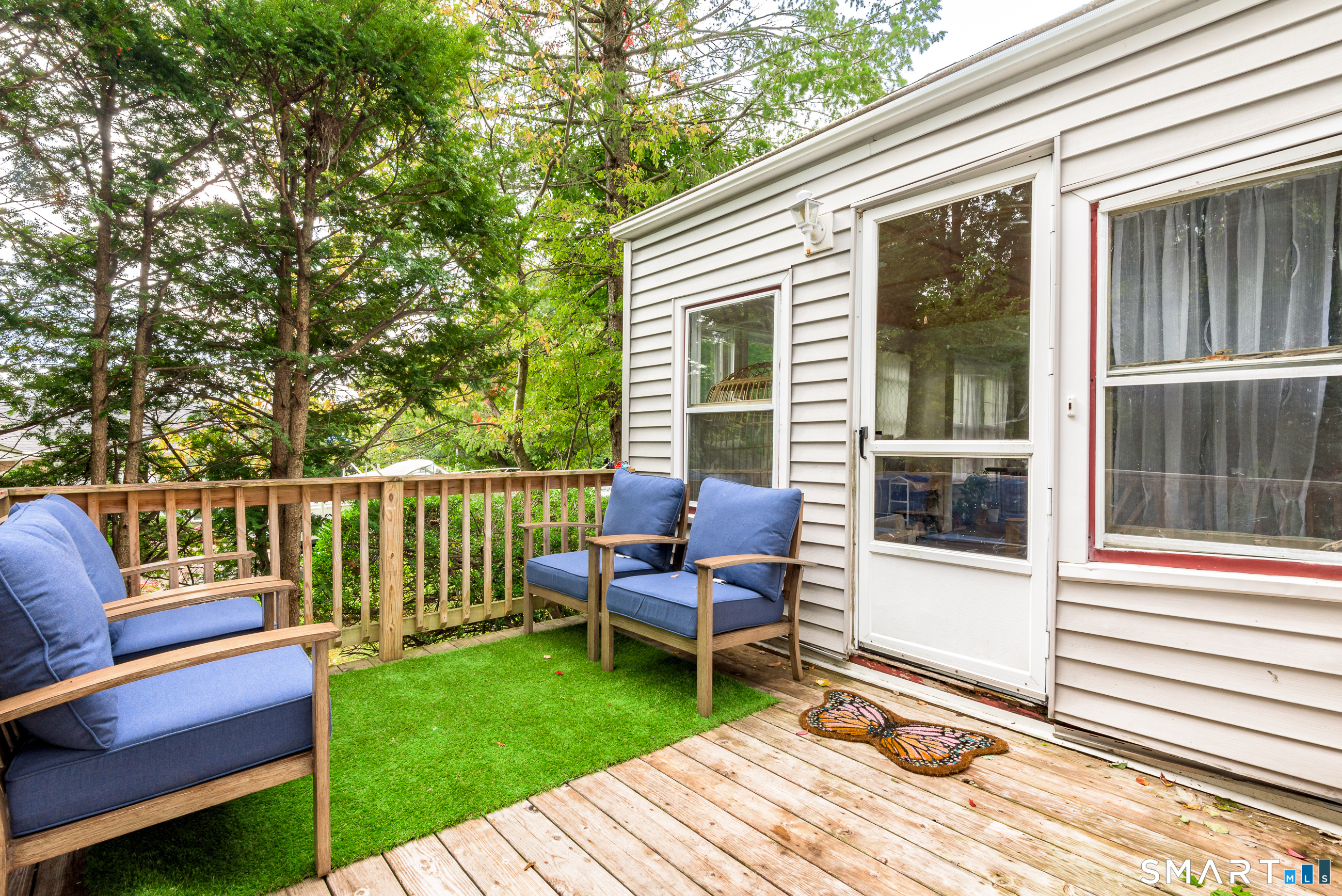 208 Thornbush Road Wethersfield CT 06109