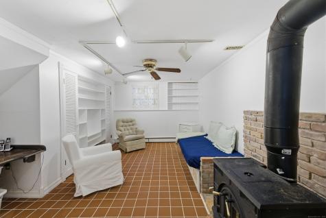 32 Dana Road Danbury CT 06811