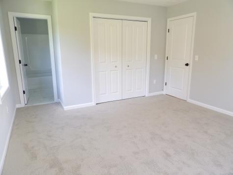 13 Dayton Road Waterford CT 06385