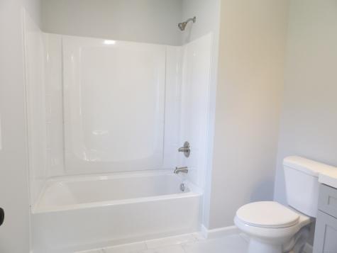 13 Dayton Road Waterford CT 06385