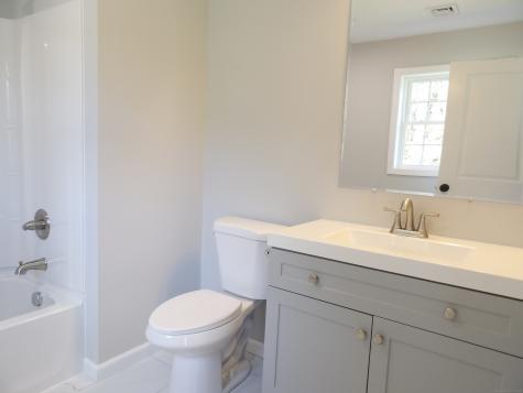 13 Dayton Road Waterford CT 06385