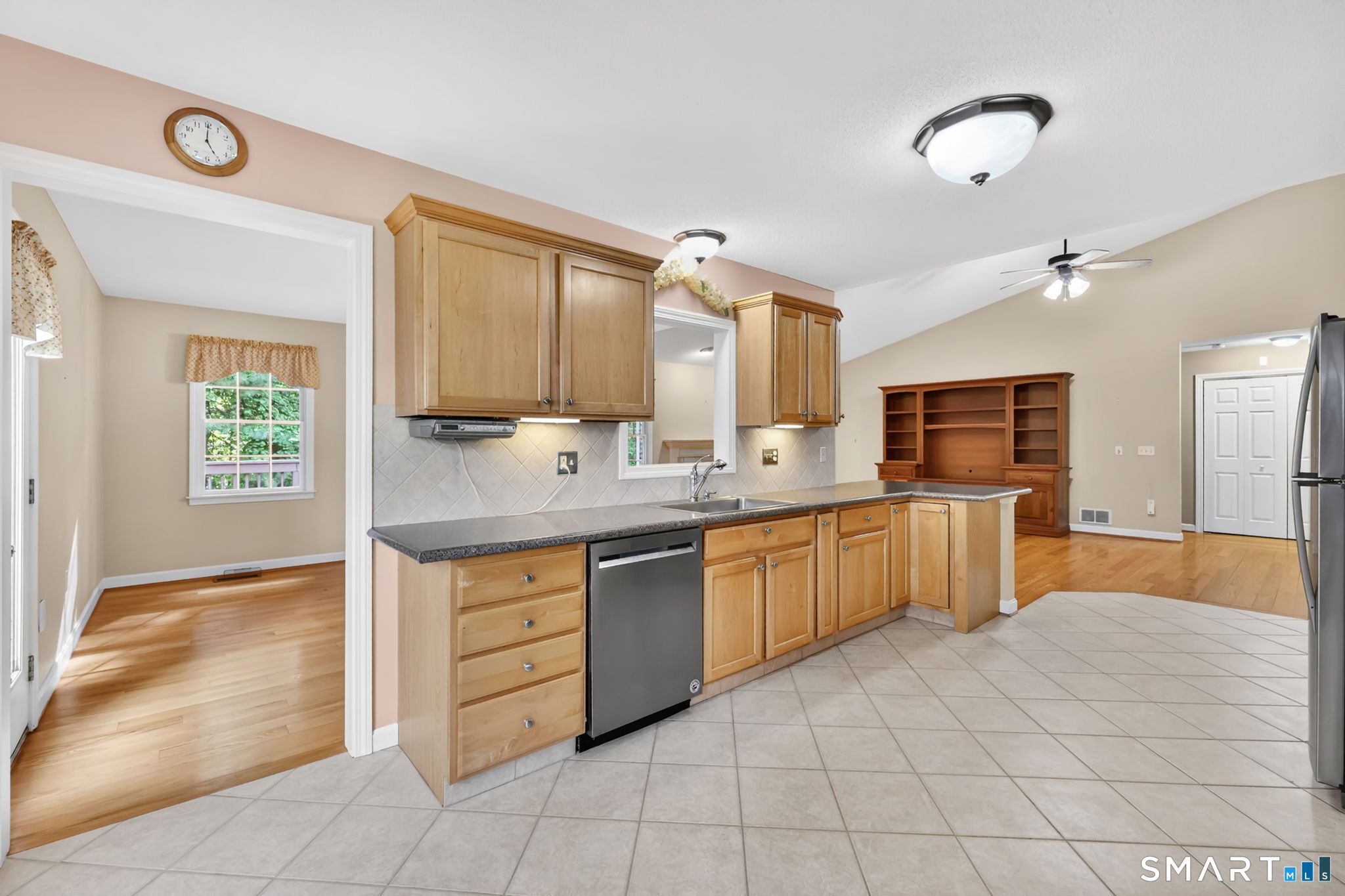 10 Knollwood Circle Enfield CT 06082
