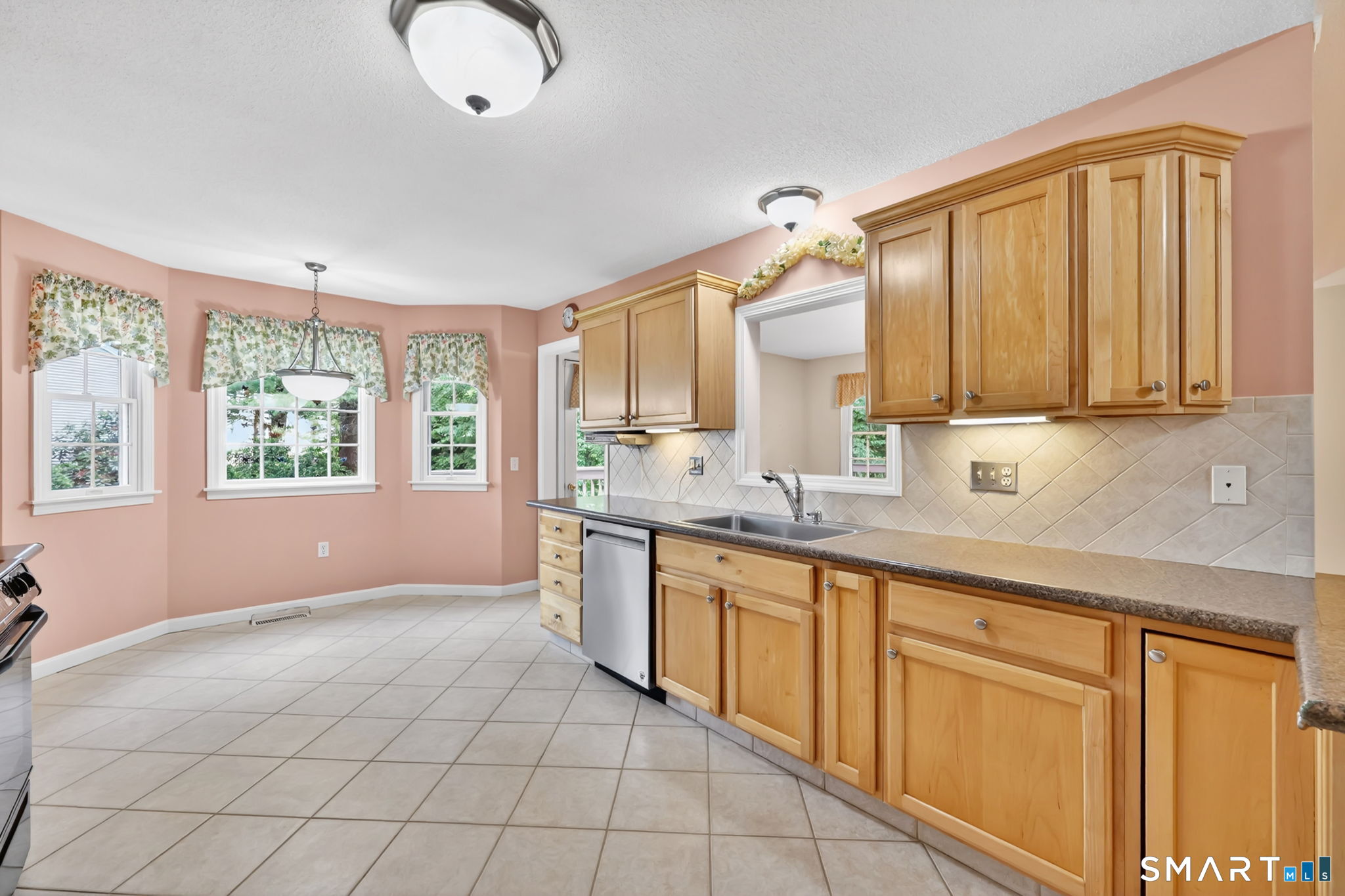 10 Knollwood Circle Enfield CT 06082