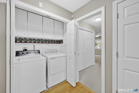 10 Knollwood Circle Enfield CT 06082