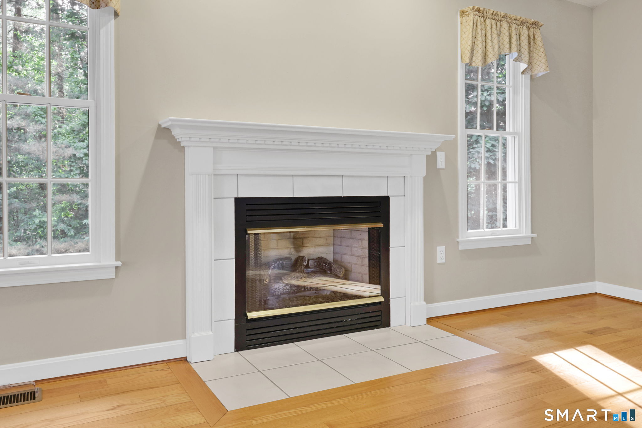 10 Knollwood Circle Enfield CT 06082