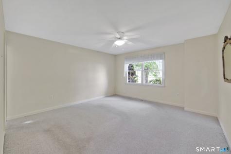 10 Knollwood Circle Enfield CT 06082