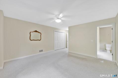 10 Knollwood Circle Enfield CT 06082