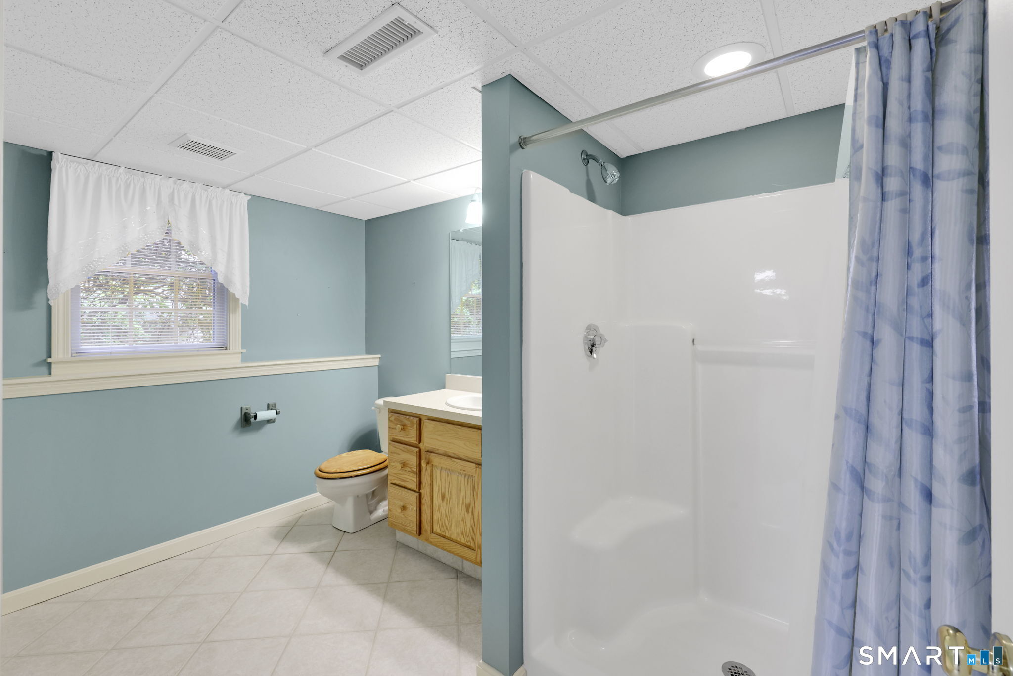 10 Knollwood Circle Enfield CT 06082