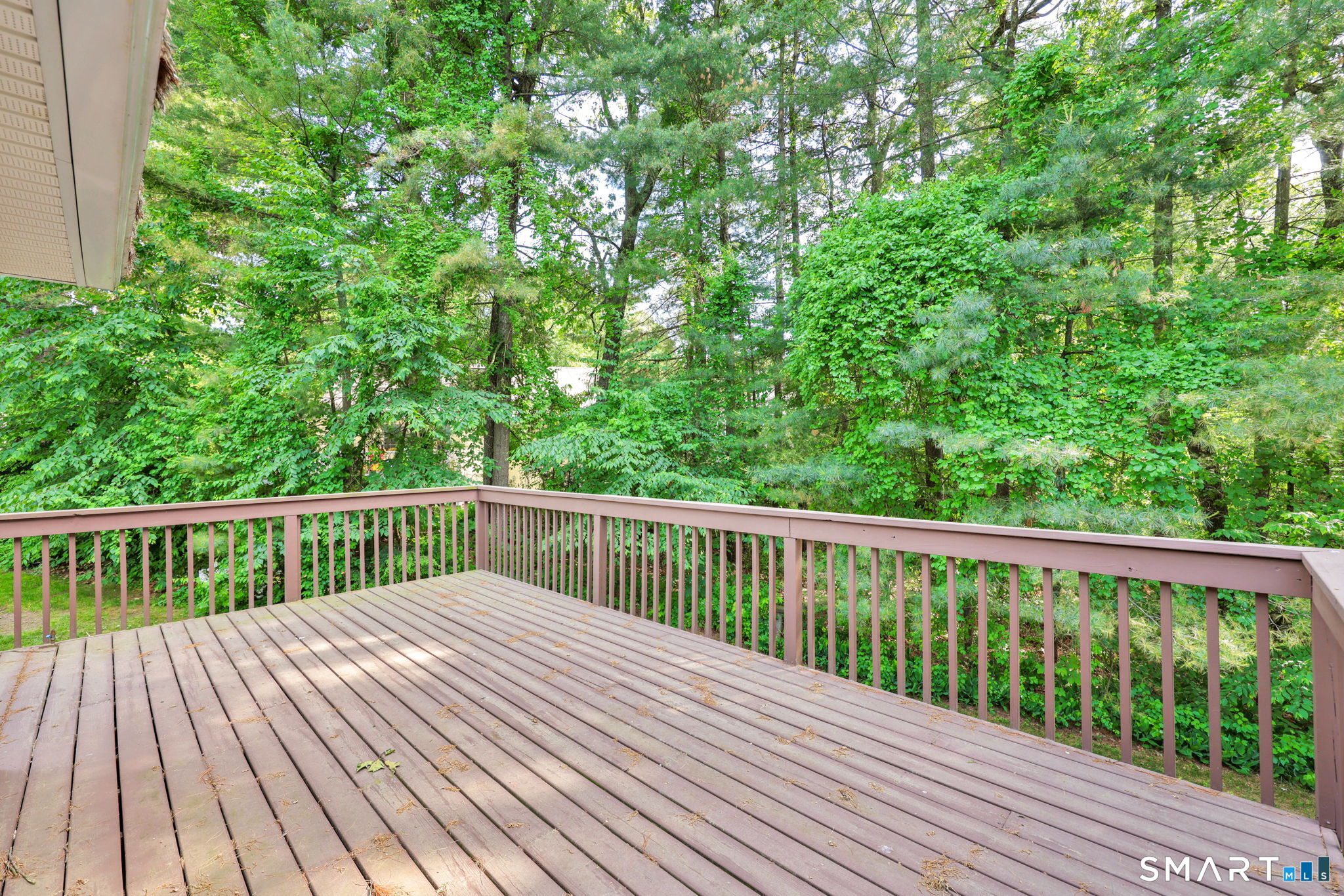 10 Knollwood Circle Enfield CT 06082
