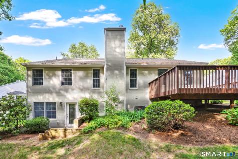 10 Knollwood Circle Enfield CT 06082