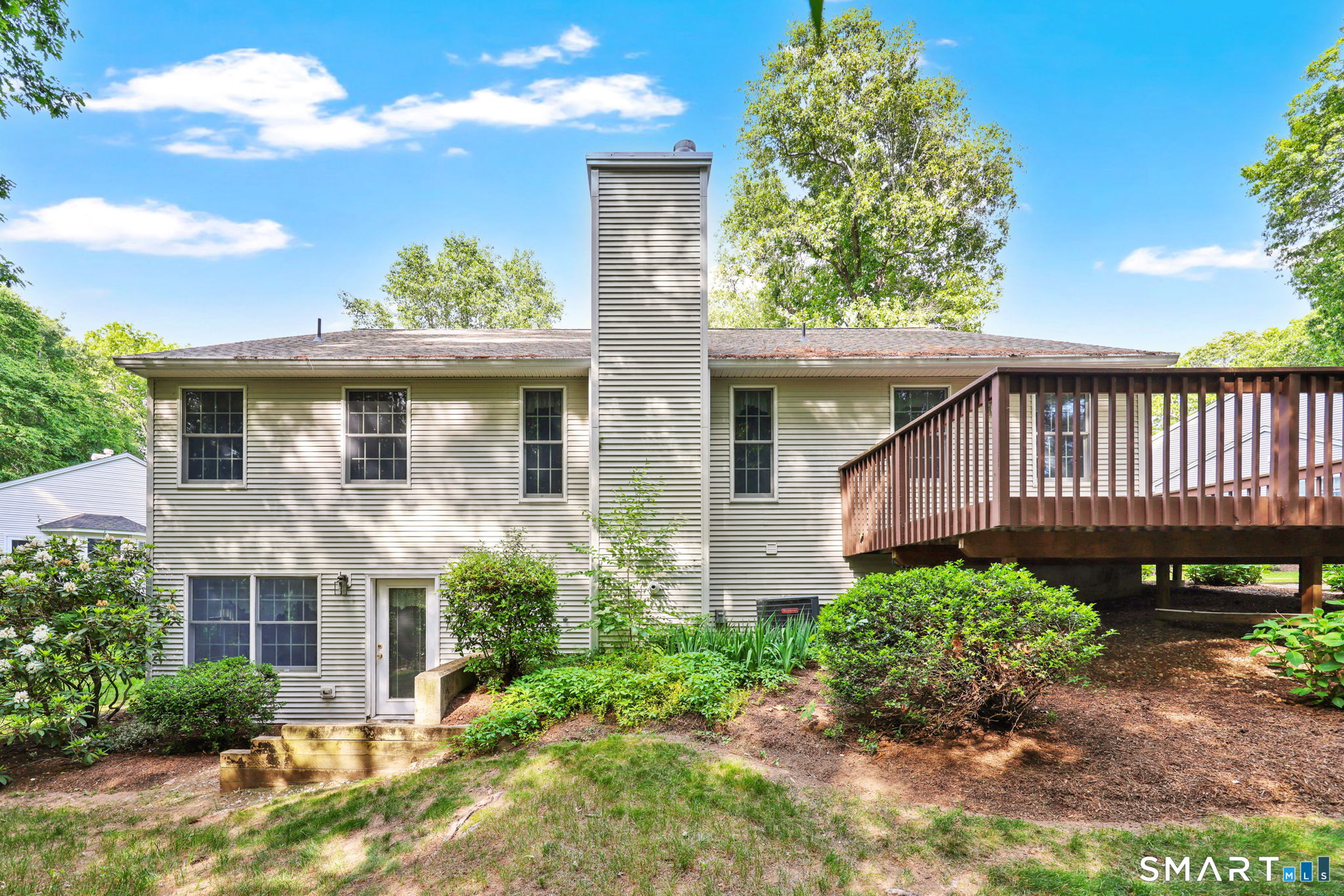 10 Knollwood Circle Enfield CT 06082