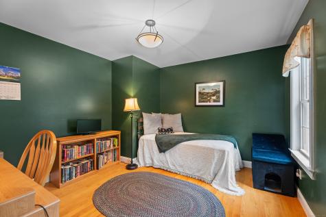 67 Warren Glen Burlington CT 06013