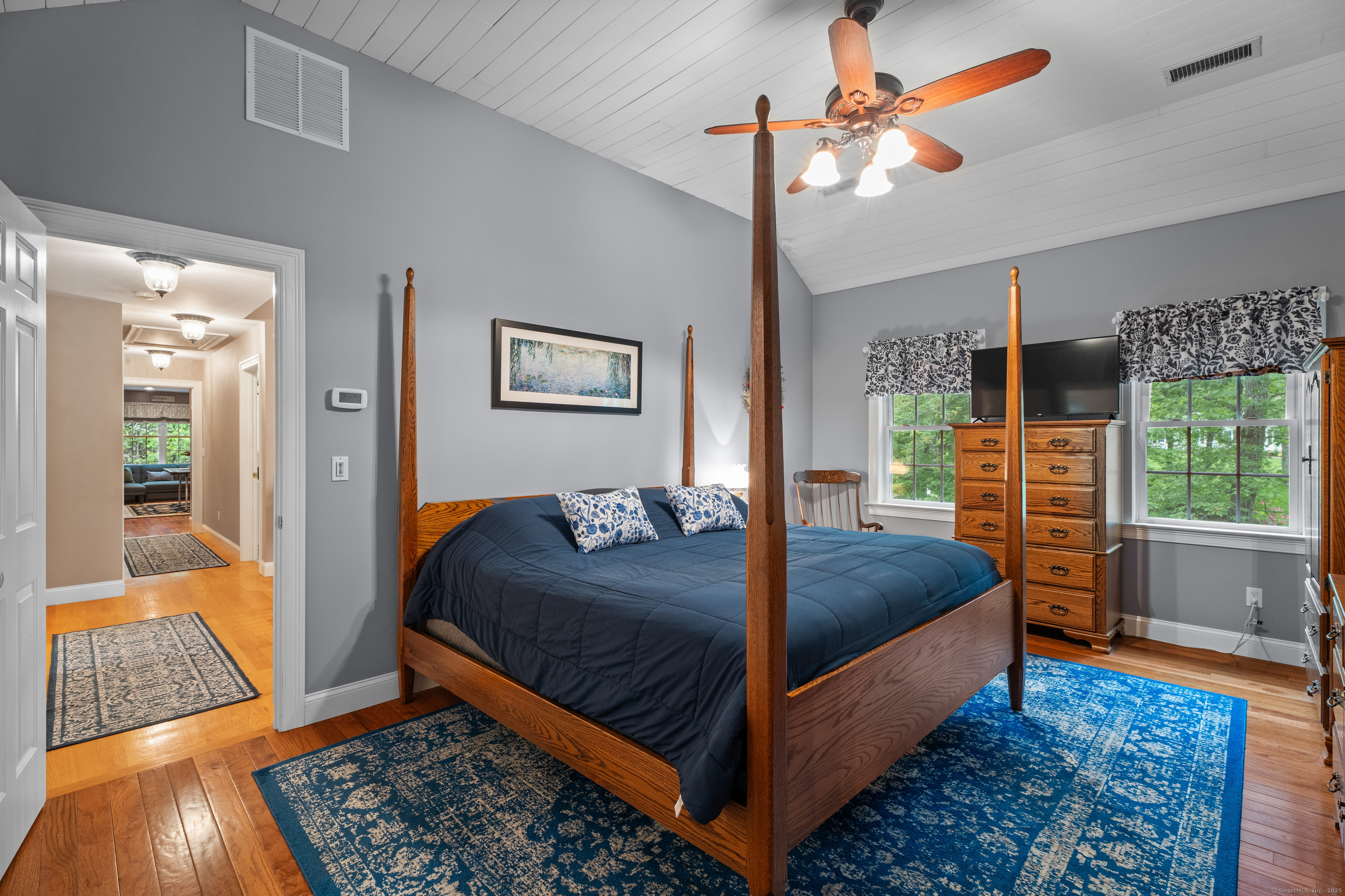 67 Warren Glen Burlington CT 06013