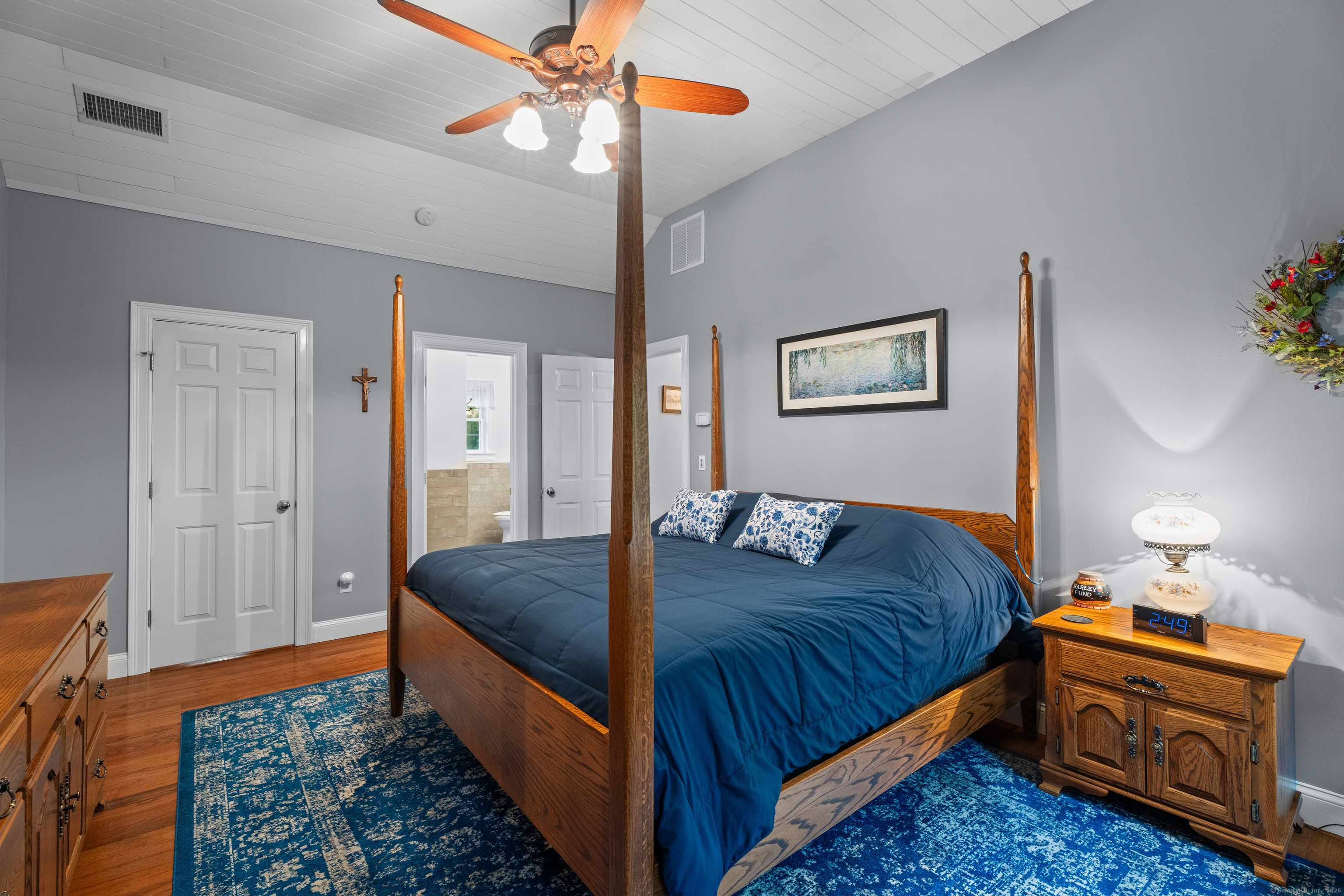 67 Warren Glen Burlington CT 06013