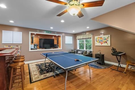 67 Warren Glen Burlington CT 06013