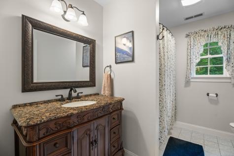 67 Warren Glen Burlington CT 06013