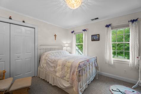 67 Warren Glen Burlington CT 06013