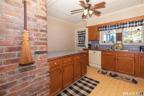 516 Chipman Street Waterbury CT 06708