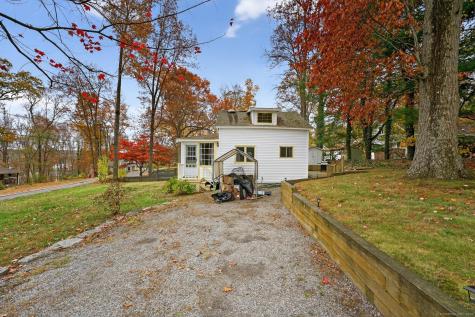 15 Hazen Street Chester CT 06412