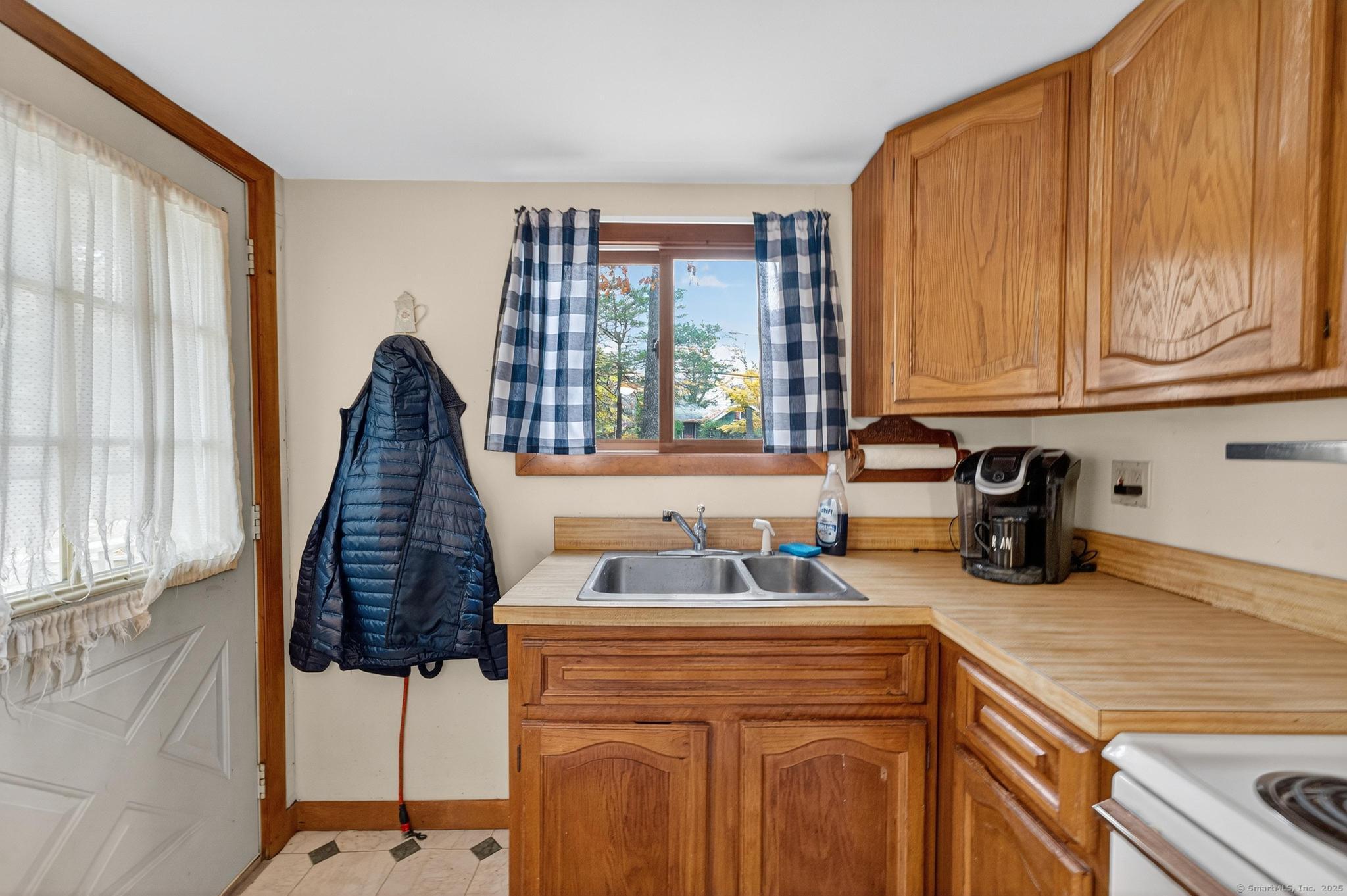 15 Hazen Street Chester CT 06412