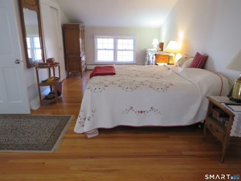 11 Franklin Circle Newington CT 06111