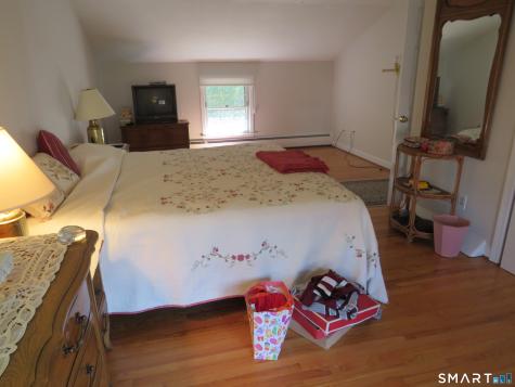 11 Franklin Circle Newington CT 06111