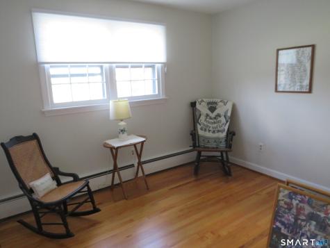 11 Franklin Circle Newington CT 06111
