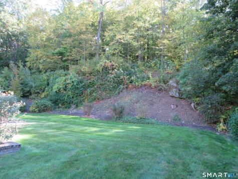 11 Franklin Circle Newington CT 06111