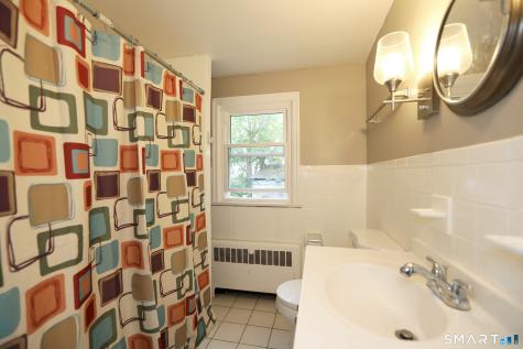 10 Keller Avenue Enfield CT 06082