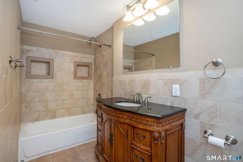 85 Galaxy Drive Manchester CT 06040