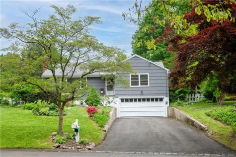 25 Beechwood Road Norwalk CT 06854