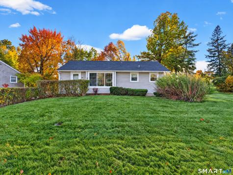 52 Ellsworth Drive Bloomfield CT 06002