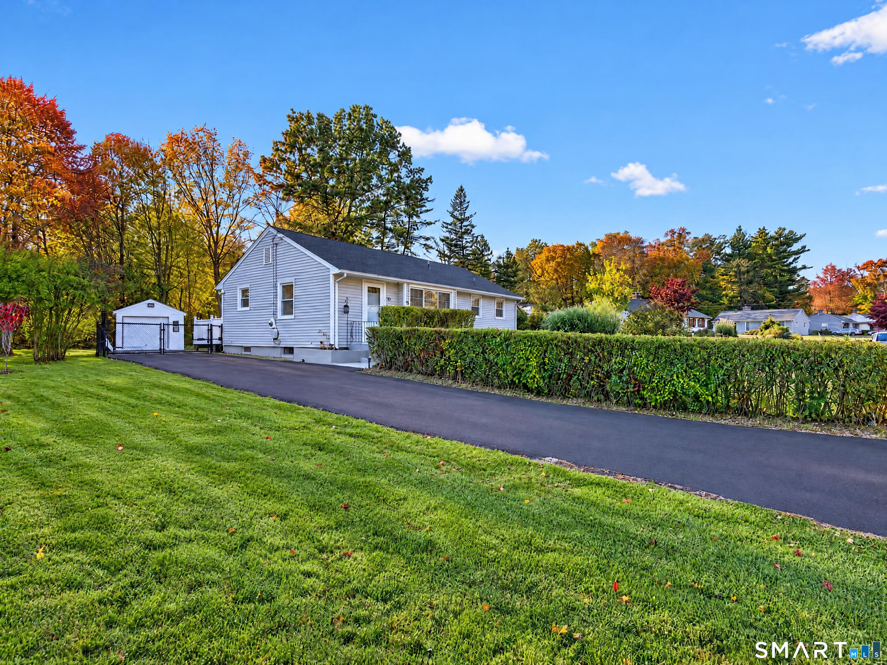 52 Ellsworth Drive Bloomfield CT 06002