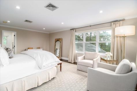 13 Old Castle Drive Newtown CT 06470