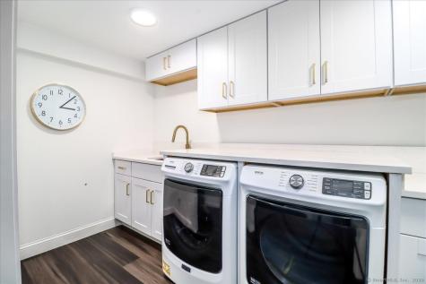 13 Old Castle Drive Newtown CT 06470