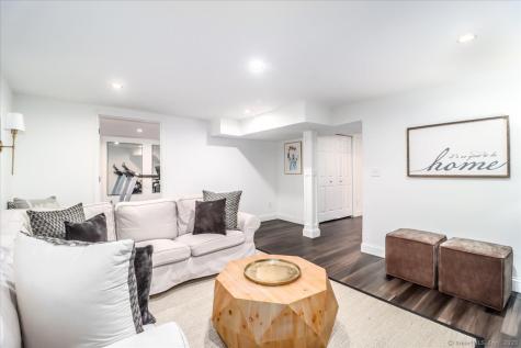 13 Old Castle Drive Newtown CT 06470