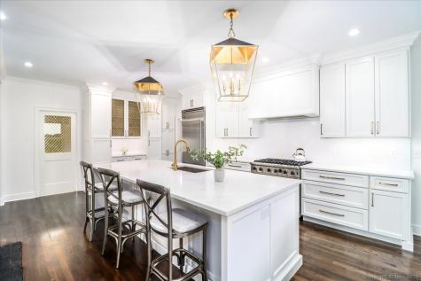 13 Old Castle Drive Newtown CT 06470