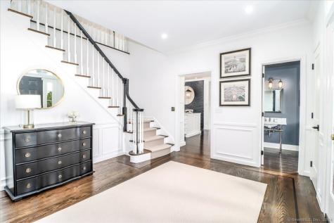 13 Old Castle Drive Newtown CT 06470