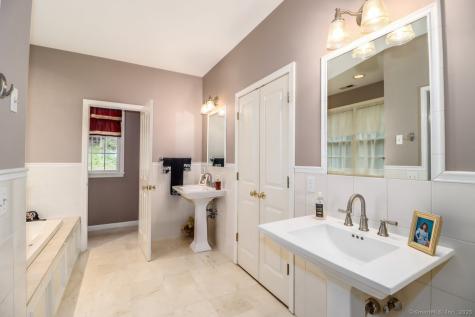 Bridgewater CT 06752