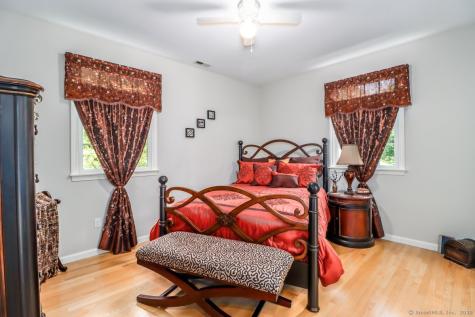 Bridgewater CT 06752