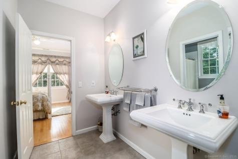 Bridgewater CT 06752