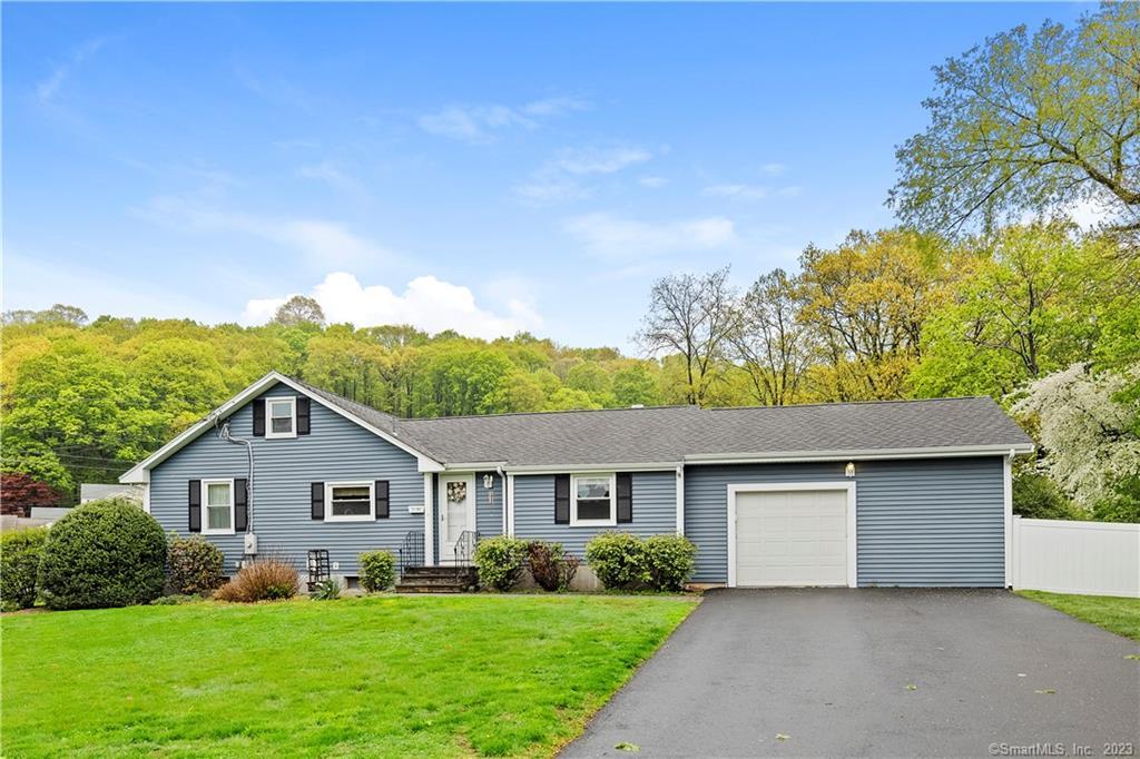75 Ivy Lane Newington CT 06111