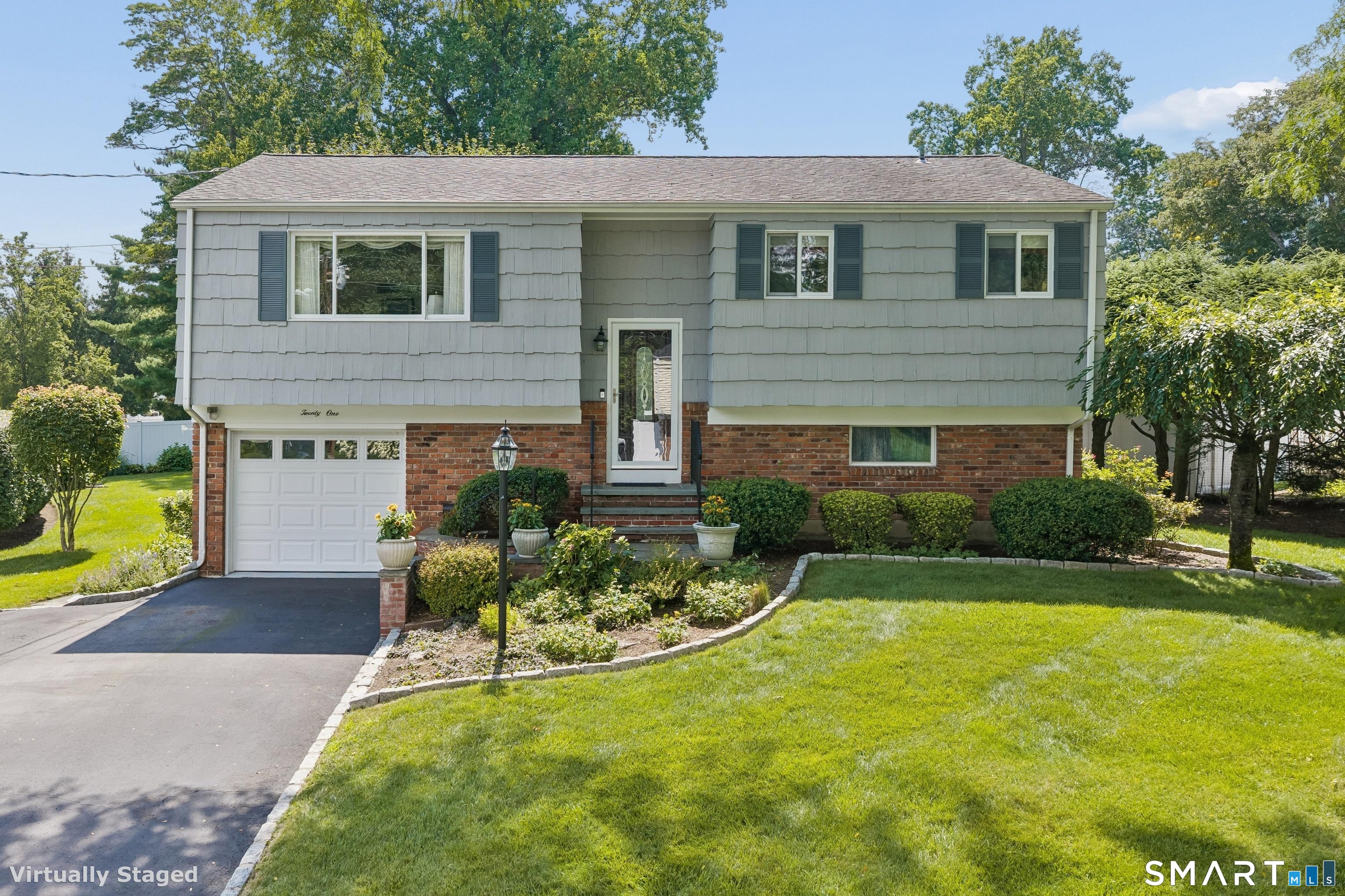 21 Sussex Place Stamford CT 06905