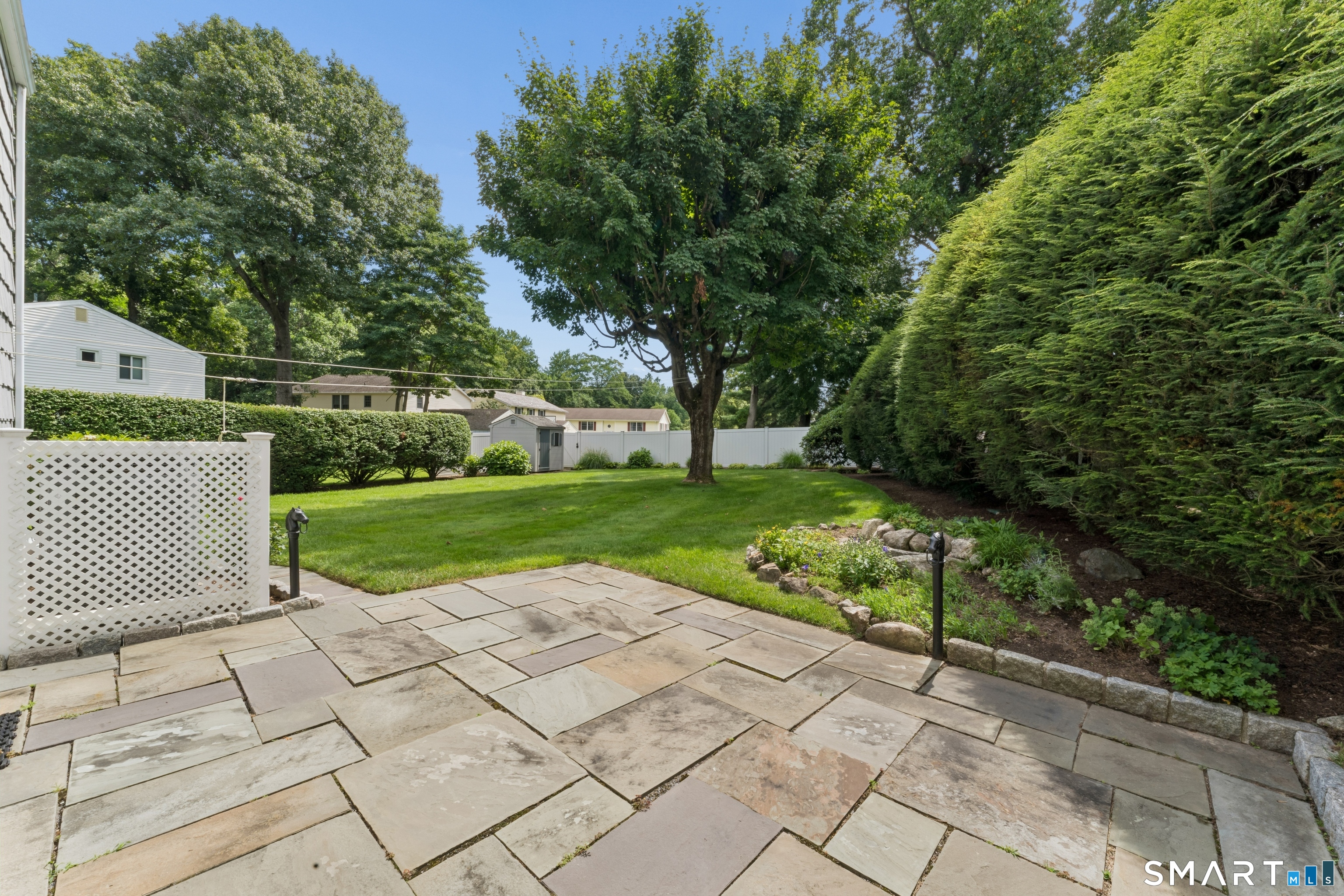 21 Sussex Place Stamford CT 06905