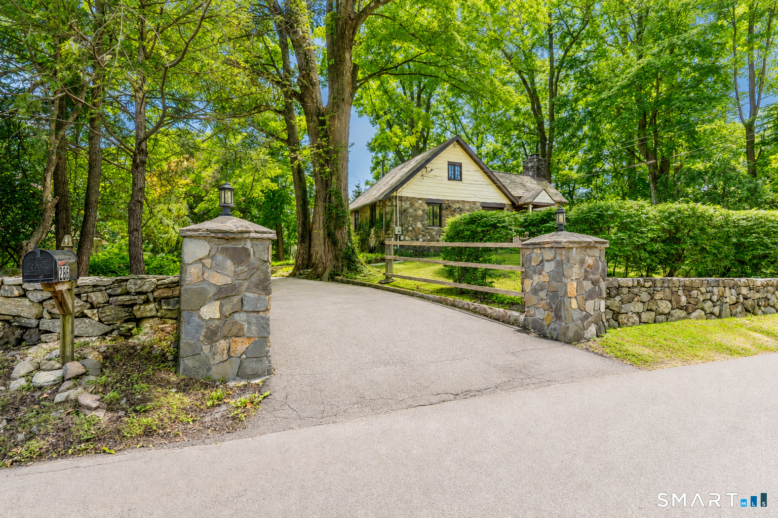 296 Bennetts Farm Road Ridgefield CT 06877