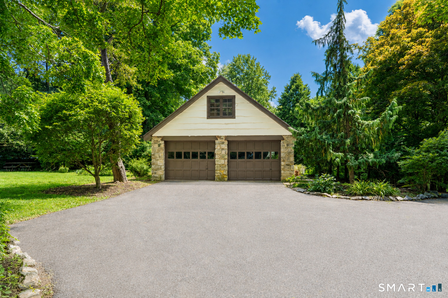 296 Bennetts Farm Road Ridgefield CT 06877